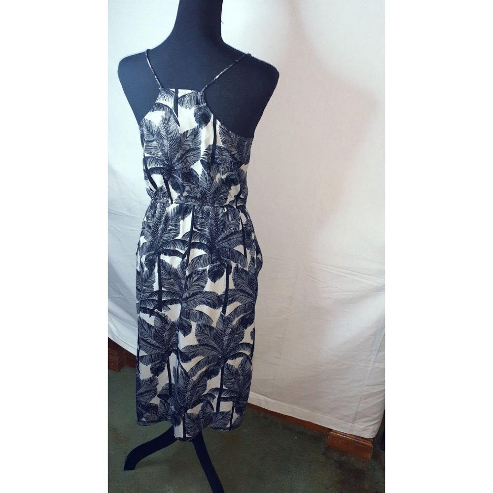 Dress - Picture 4 of 6